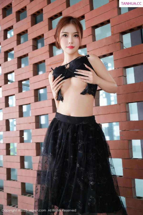   [XiuRen]高清写真图 2025.11.21 No.11016 白芷yy 情趣内衣第13张图片